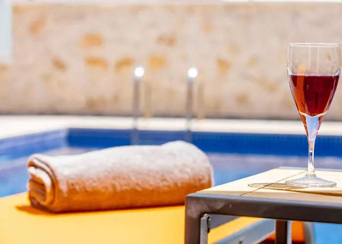 فيلة Tugra كاس